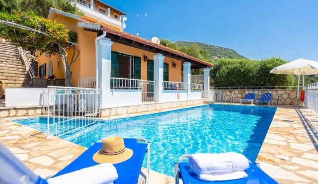 Villa Elia - Two Bedroom Villa, Sleeps 5