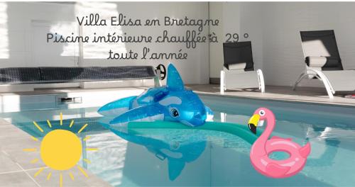 Villa ELISA Piscine Intérieure partagée chauffée à 29 degrés à 100m de la plage