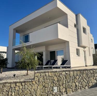 Villa ELKO
