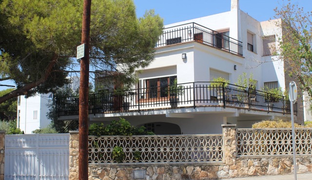 Villa Els Pins de la Galera, 12 people, near the beach