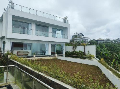 Villa Elsa and Maria