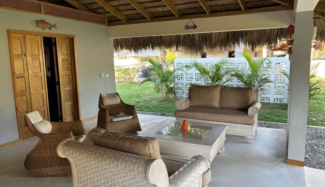 Villa Emilie NizaoBeachLodge 2Br 4Px 2Bds FrontBeach