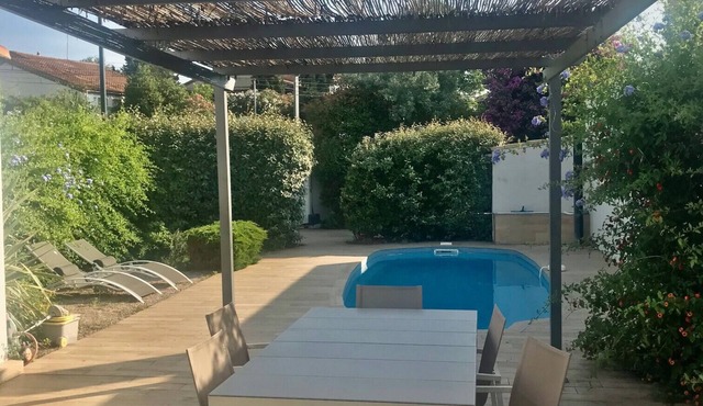 Villa en 1ère ligne sur l’Étang de Thau – Piscine