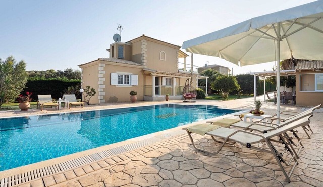 Villa Erato with private swimming pool