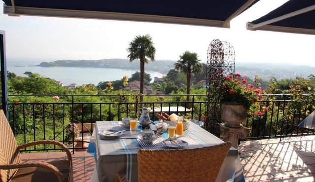 Villa Erresinolettean