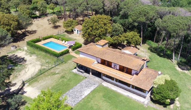 Villa Can Raurell · Rural house for 14 in Girona