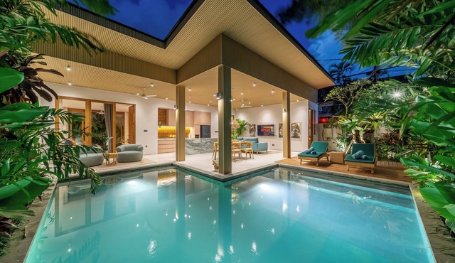Villa Esa Seminyak - 2BR Private Pool 25m from Eat St