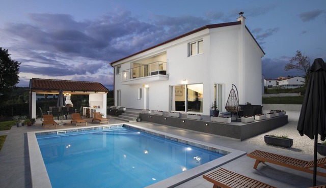 Villa Euphoria near Poreč with Sea View