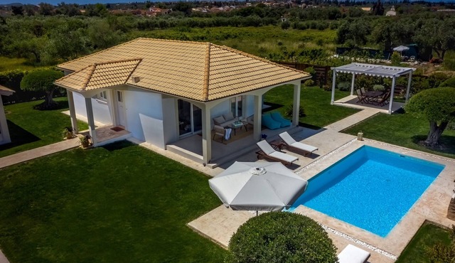 Villa Evanna Offers You The Luxury And Peace That You Deserve!