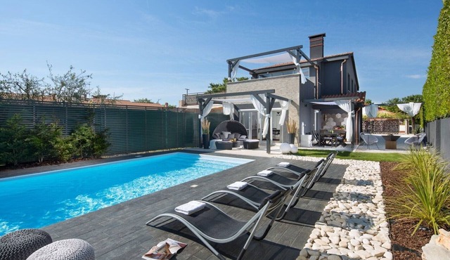 Villa Evita - beautiful villa with private pool near Porec