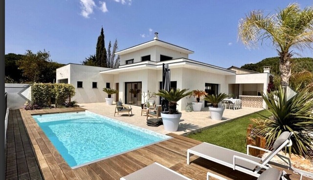 Villa Exceptionnelle Avec Piscine à Quelques pas de la Plage