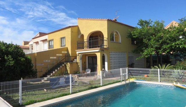 Villa exclusiva cerca del mar con Piscina privada 1022