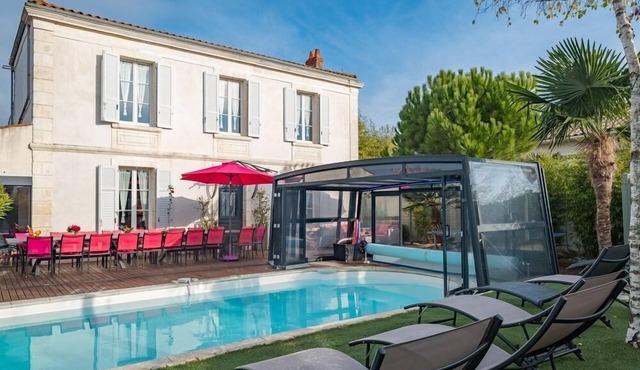 Villa-Exclusive-4 étoiles-Whirlpool bath-Patio