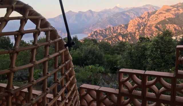 Villa facing the Calanche of Piana (Unesco classified). Exceptional. Pool.