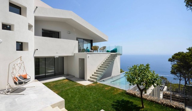 Villa Falguerines - Six Bedroom Villa, Sleeps 14