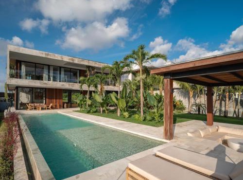 Villa Famara Pererenan, Canggu by Blacksand