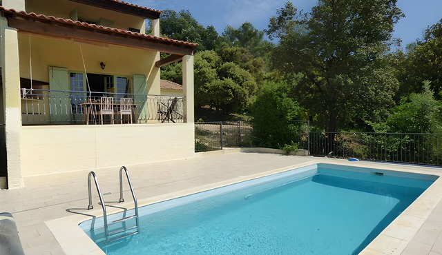 Villa Familiale Dans la Montagne Avec Piscine