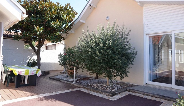 Villa familiale avec chalet proche centre et plage (044)