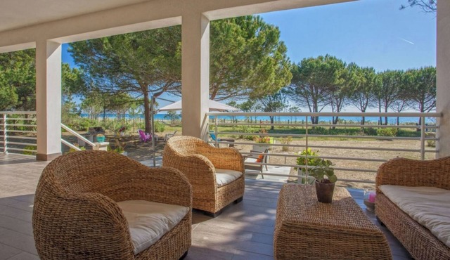villa feet in the water/gite 3 stars