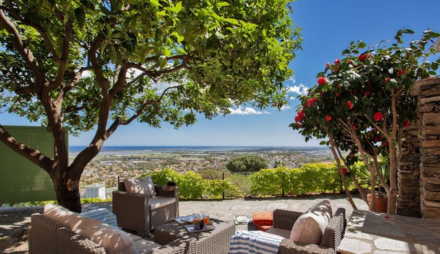 Villa Felicita village house with terrace sea view