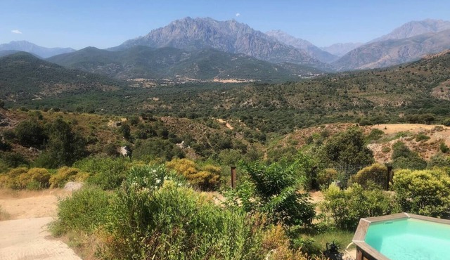 Villa Fior di Machja - Comfort, sleeps 6, pool and mountain view