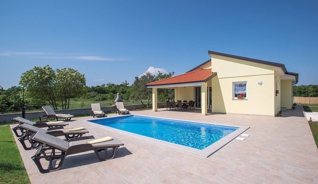 Villa Fiorina (73924-K1) - Krnica (Pula)