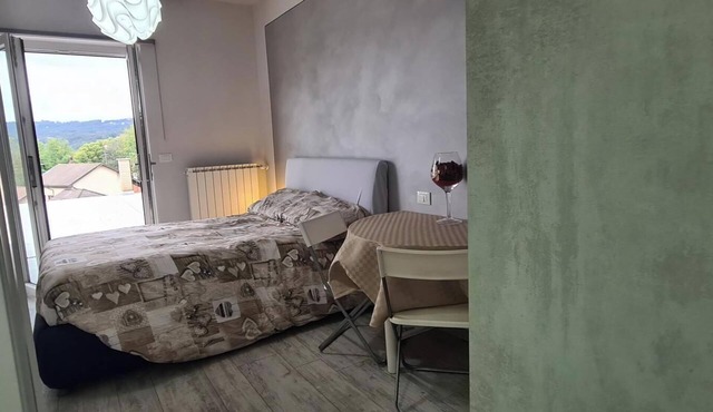 VILLA FIORITA LAKE VIEW APARTMENT