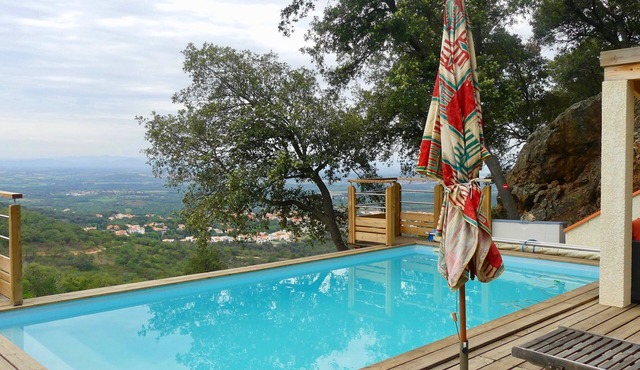 Villa Fleure de Romarin with private pool and panoramic view