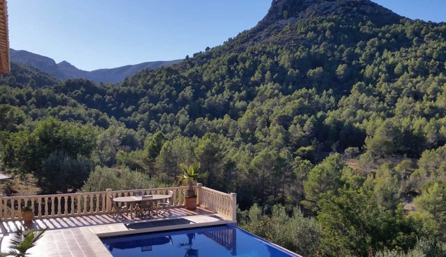Villa Foia Vella: room Almendra
