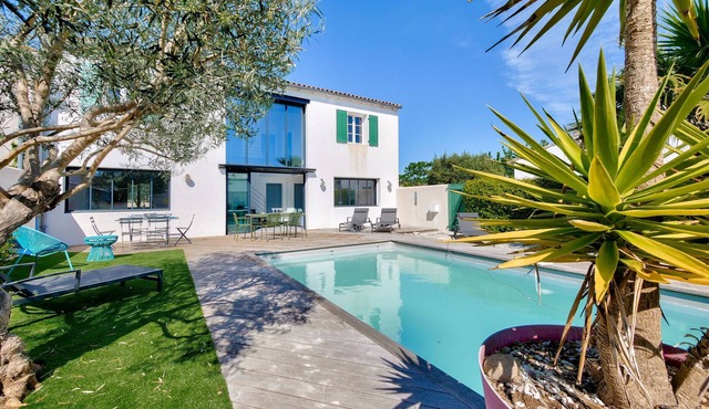 Villa for 10 with swimming pool, La Flotte en Ré