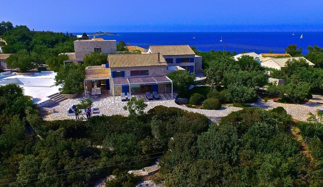 Villa for 14 , nestled in a 2-acre olive garden with beach just 30 steps awa