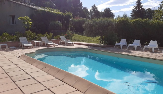 villa for 4 people with private pool luberon