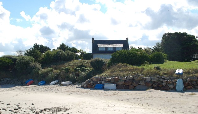 Villa for 6 people with a sauna on the beach