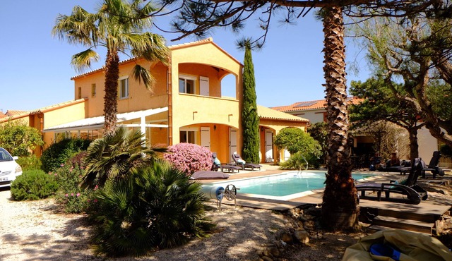 Villa for 8 people with private pool and 1200m2 of land