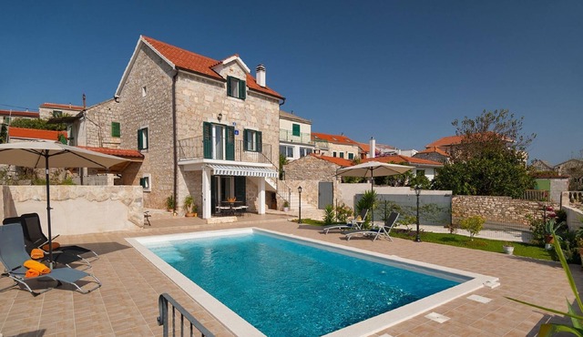 Villa for a perfect stay on the island of beauty, peace and nature