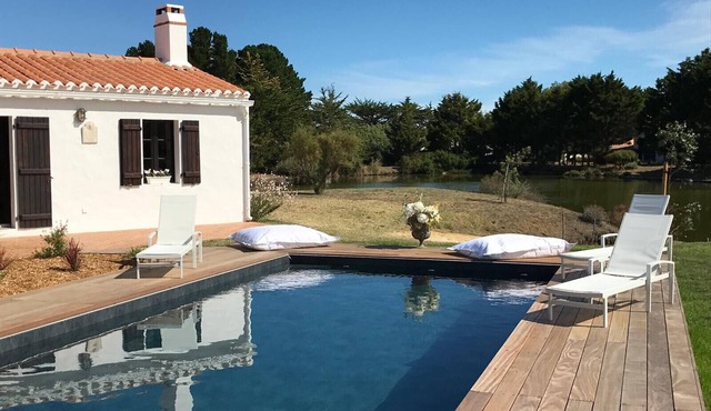 Villa for 10 with swimming pool and garden