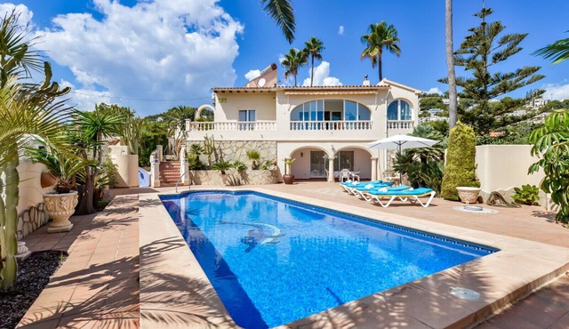 Villa for rent in Moraira EL CORRAL