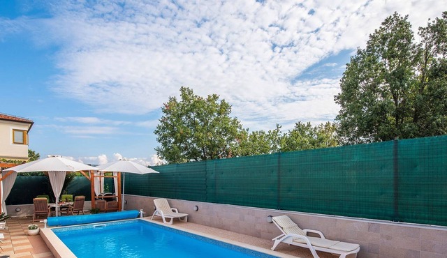 Villa for up to 8 persons located only 6 kilometers from the beach
