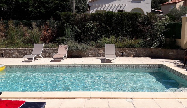 villa 11 people with swimming pool