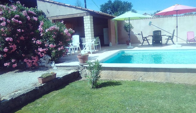 villa with pool near uzes
