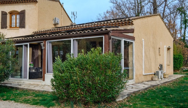 Villa Madeleine – Provençal Charm with Private Garden 🌿☀️