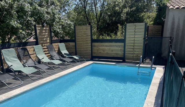 Villa 200m2 patio with heated pool "closdelasource