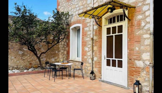 VILLA MONTGAILLARD 5km MER cœur village 220m² 3ch