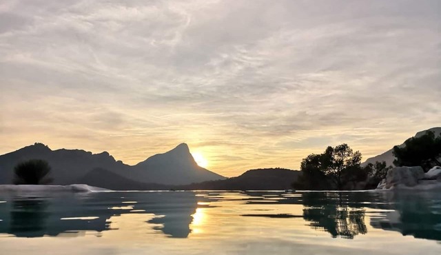 Villa in the south of France, exceptional setting, swimming pool, calm, wellness