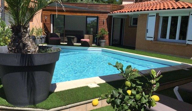 villa with private heated pool between ceze and ardeche