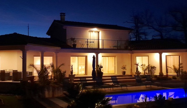 Villa Peristylum 200m2 Piscine Privée Avec Nage a Contre Courant