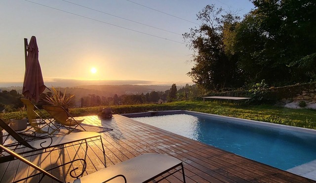 Villa Avec Piscine et vue Dans la Nature Immédiate Lyonnaise