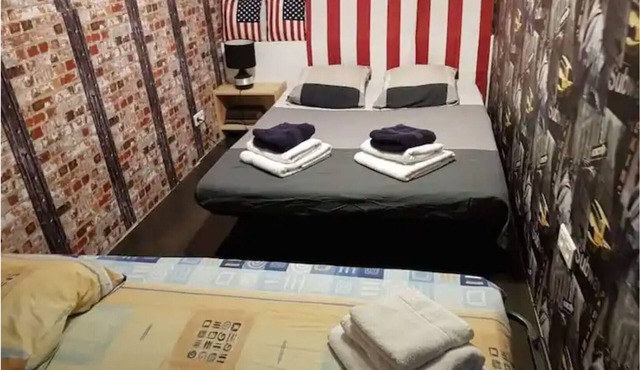 Villa with swimming pool and jacuzzi,