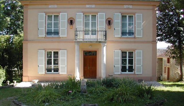 VILLA FRANCOIS SUGIER (1853) Coeur de Bourgogne