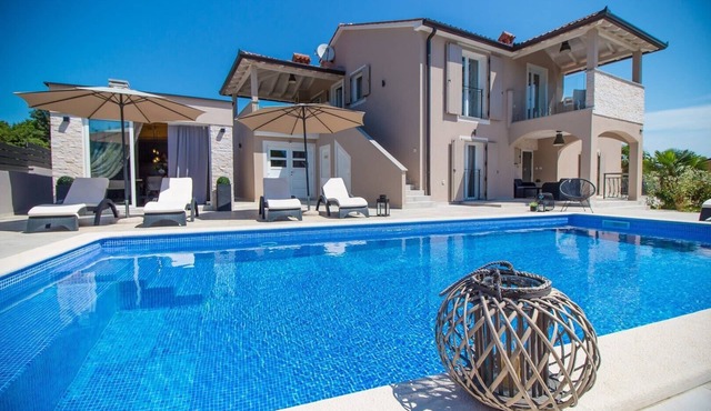 Villa Franka with Pool near Labin